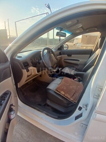 Hyundai Accent 2010, 320,000 km - 1.6 l - Bakı