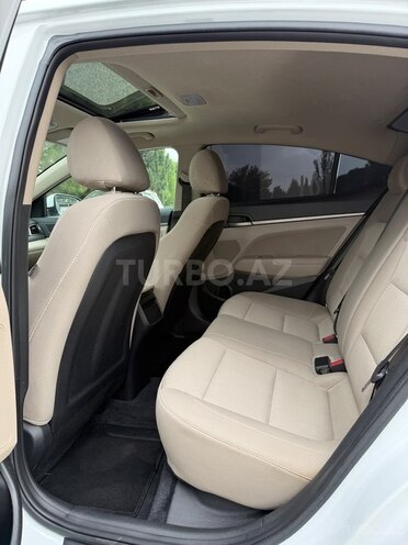 Hyundai Elantra 2017, 155,447 km - 2.0 l - Bakı