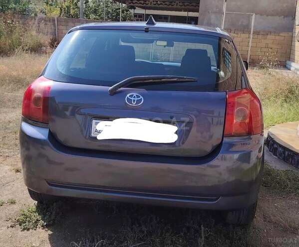 Toyota Corolla 2006, 313,000 km - 1.4 l - Şirvan