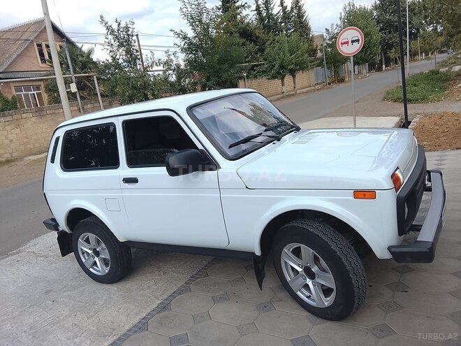 LADA (VAZ) Niva 2024, 39,000 km - 1.7 l - Yardımlı