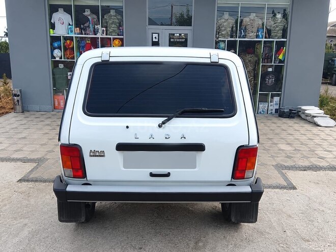 LADA (VAZ) Niva 2024, 39,000 km - 1.7 l - Yardımlı