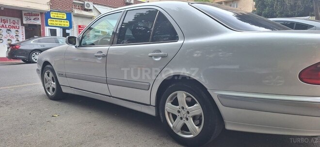 Mercedes E 220 1999, 465,000 km - 2.2 l - Bakı