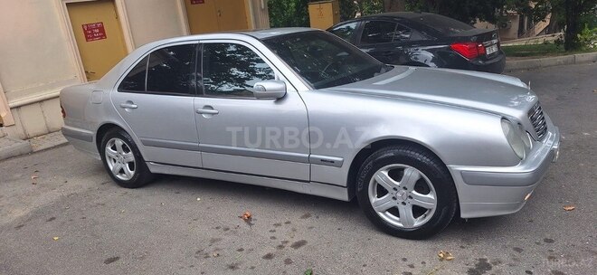 Mercedes E 220 1999, 465,000 km - 2.2 l - Bakı