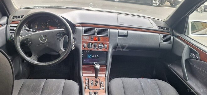 Mercedes E 220 1999, 465,000 km - 2.2 l - Bakı