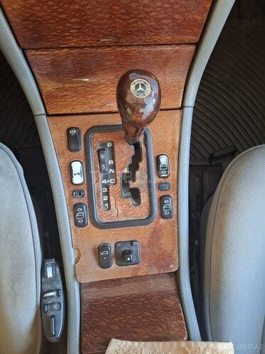 Mercedes E 240 1998, 525,000 km - 2.4 л - İsmayıllı