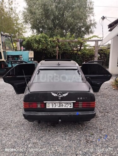 Mercedes 190 1989, 450,000 km - 2.2 л - Sabirabad