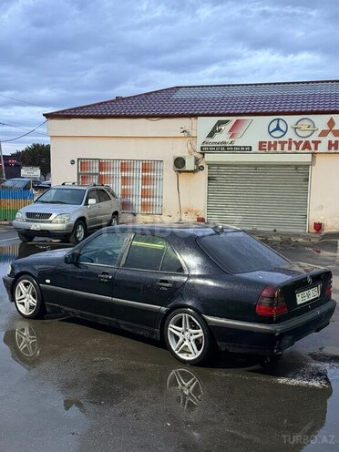 Mercedes C 180 1998, 235,000 km - 1.8 l - Sumqayıt
