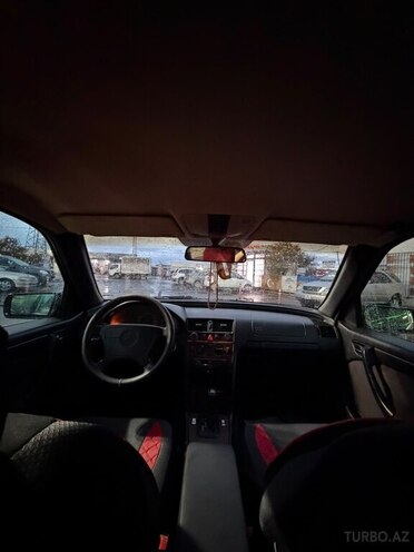 Mercedes C 180 1998, 235,000 km - 1.8 l - Sumqayıt