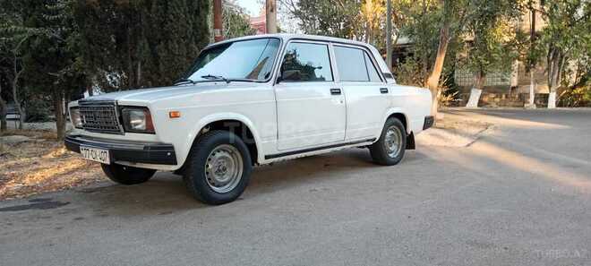 LADA (VAZ) 2107 2009, 214,628 km - 1.6 л - Salyan