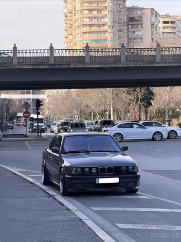 BMW 530 1988, 400,000 km - 3.0 l - Bakı