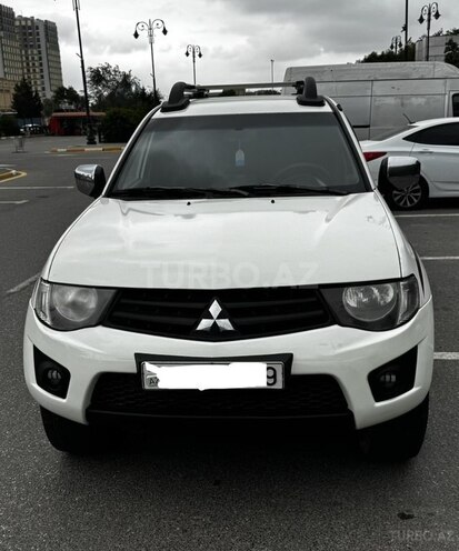 Mitsubishi L200 2011, 220,000 km - 2.5 l - Bakı