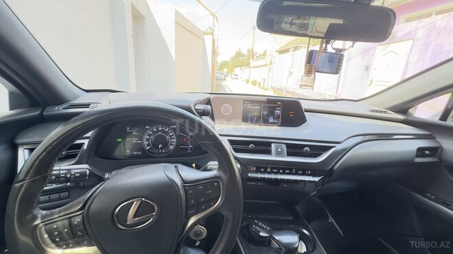 Lexus UX 250h 2020, 25,382 km - 2.0 л - Bakı