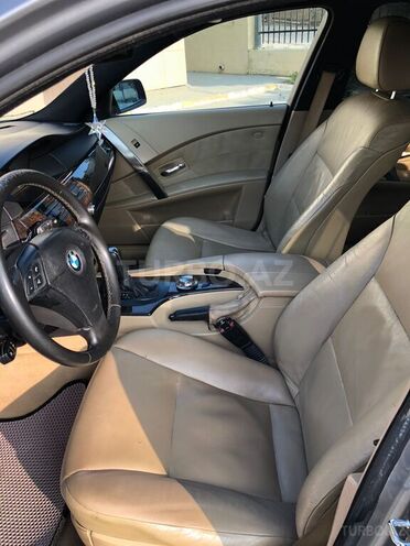 BMW 525 2004, 300,180 km - 2.5 л - Bakı