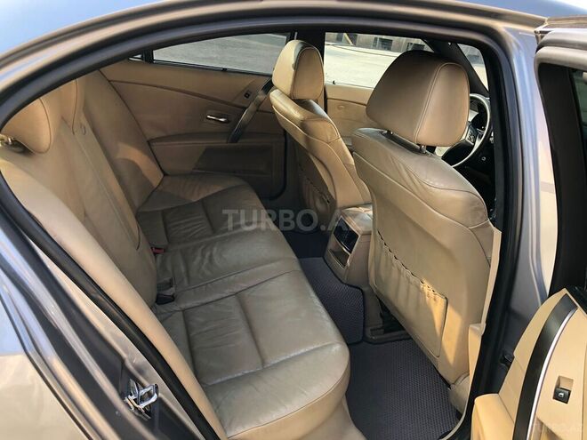 BMW 525 2004, 300,180 km - 2.5 л - Bakı