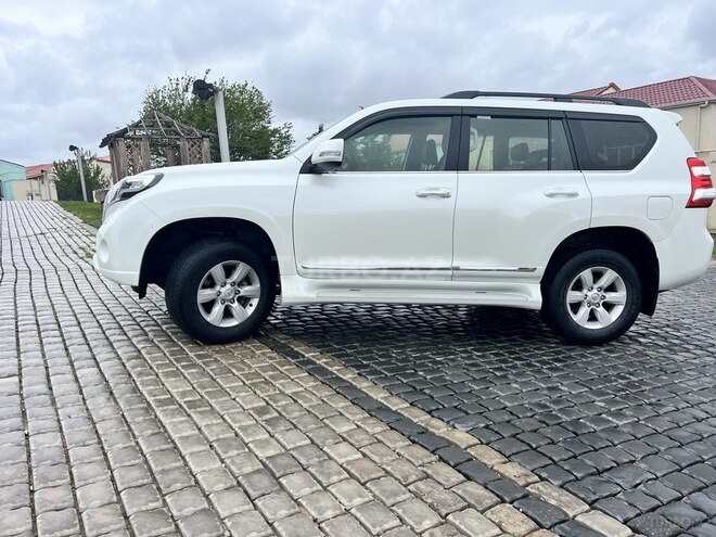 Toyota Land Cruiser Prado 2014, 175,000 km - 2.7 l - Bakı