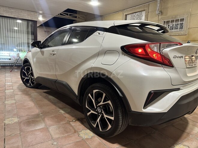 Toyota C-HR 2020, 101,000 km - 2.0 л - Bakı