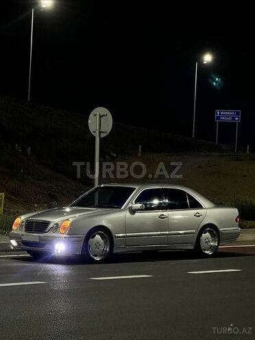Mercedes E 220 2001, 397,000 km - 2.2 l - Bakı