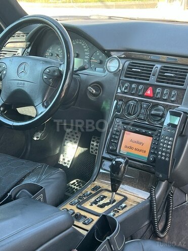 Mercedes E 220 2001, 397,000 km - 2.2 l - Bakı