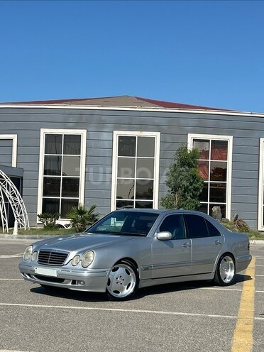 Mercedes E 220 2001, 397,000 km - 2.2 l - Bakı