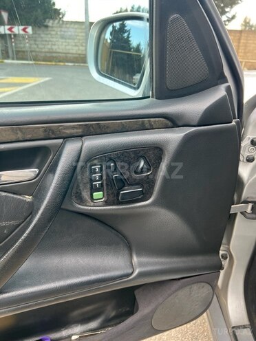 Mercedes E 220 2001, 397,000 km - 2.2 l - Bakı