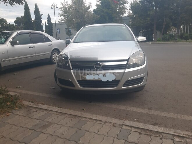Opel Astra 2006, 300,000 km - 1.4 l - Gəncə