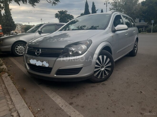 Opel Astra 2006, 300,000 km - 1.4 l - Gəncə