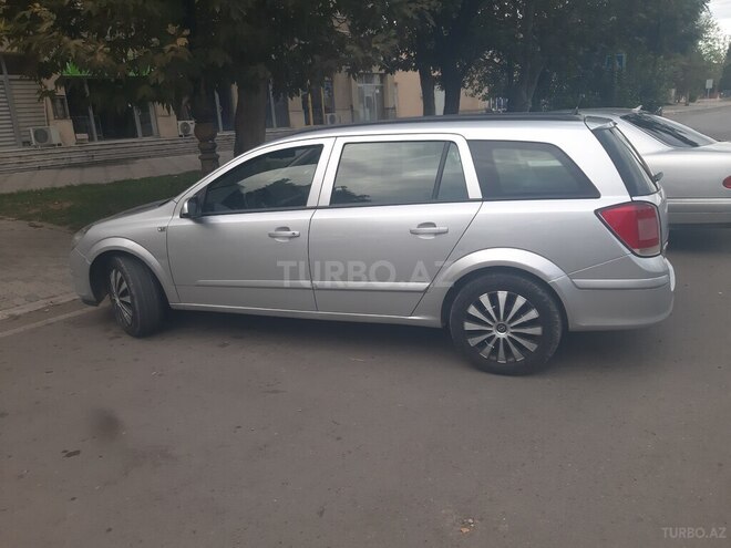 Opel Astra 2006, 300,000 km - 1.4 l - Gəncə