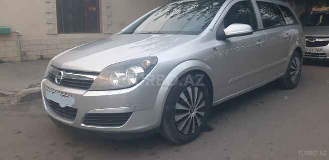 Opel Astra 2006, 300,000 km - 1.4 l - Gəncə