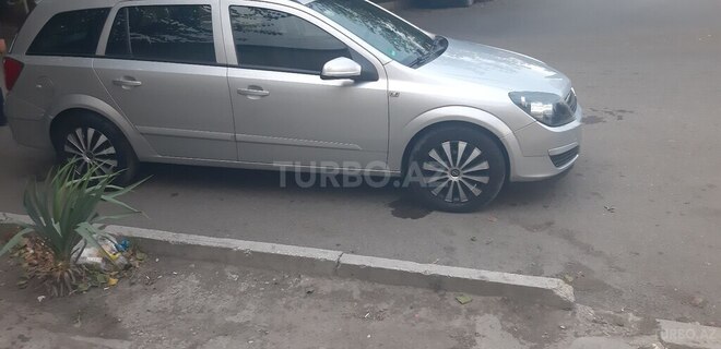 Opel Astra 2006, 300,000 km - 1.4 l - Gəncə