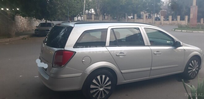 Opel Astra 2006, 300,000 km - 1.4 l - Gəncə