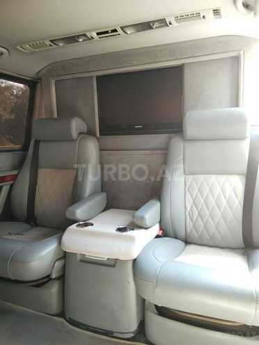 Volkswagen Caravelle 2010, 275,000 km - 2.0 l - Bakı