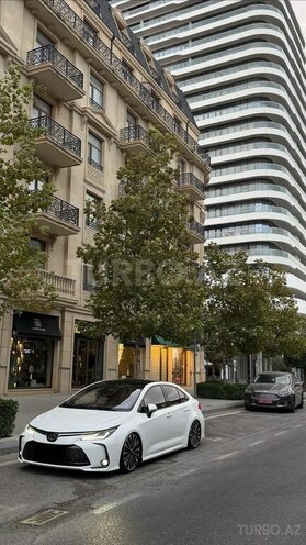 Toyota Corolla 2025, 18,000 km - 1.8 л - Bakı