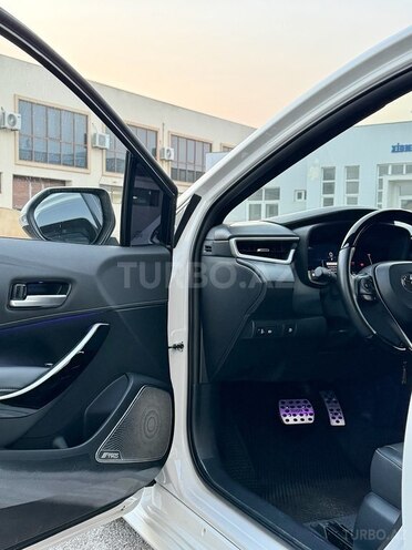 Toyota Corolla 2025, 18,000 km - 1.8 л - Bakı