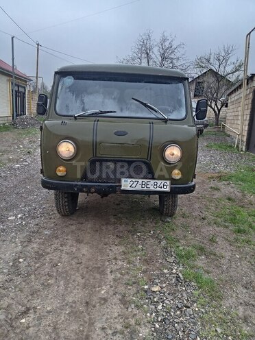 UAZ 452 1986, 450,000 km - 2.4 l - Quba