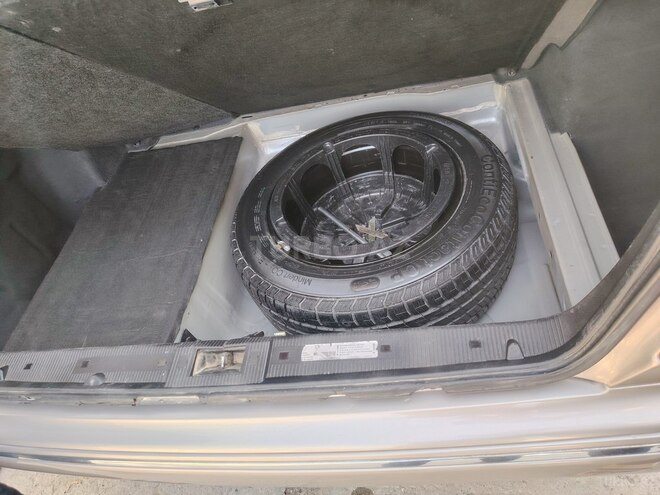 Mercedes E 240 1999, 187,930 km - 2.4 л - Şirvan