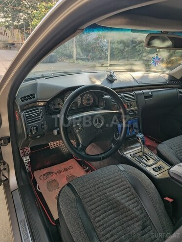 Mercedes E 240 1999, 187,930 km - 2.4 л - Şirvan