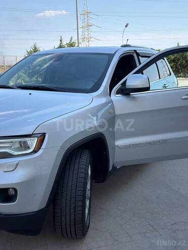 Jeep Grand Cherokee 2011, 221,000 km - 3.6 л - Bakı