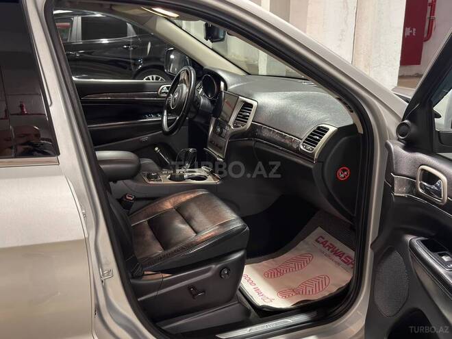 Jeep Grand Cherokee 2011, 221,000 km - 3.6 л - Bakı