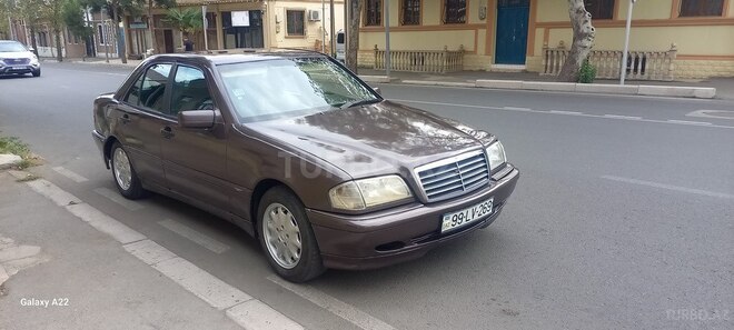 Mercedes C 180 1995, 325,000 km - 1.8 l - Gəncə
