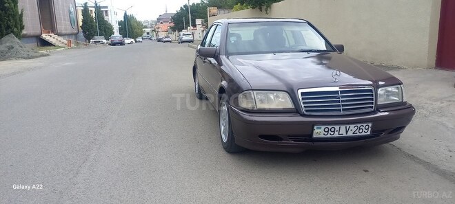 Mercedes C 180 1995, 325,000 km - 1.8 l - Gəncə