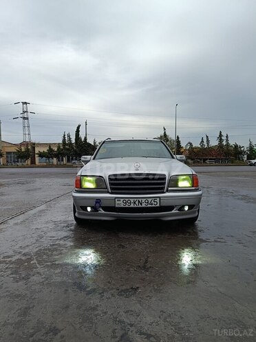 Mercedes C 220 1998, 200,000 km - 2.2 л - Sabirabad