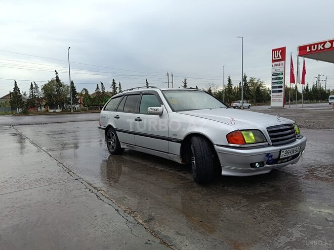 Mercedes C 220 1998, 200,000 km - 2.2 л - Sabirabad
