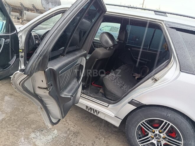 Mercedes C 220 1998, 200,000 km - 2.2 л - Sabirabad