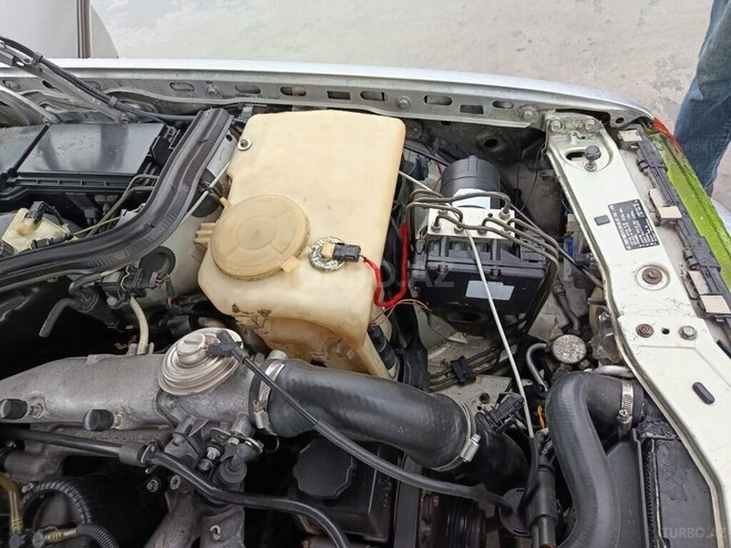 Mercedes C 220 1998, 200,000 km - 2.2 л - Sabirabad
