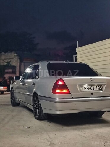 Mercedes C 220 1998, 300,000 km - 2.2 л - Bakı
