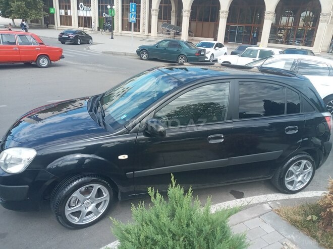 Kia Rio 2006, 225,500 km - 1.4 l - Gəncə