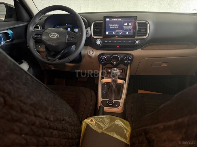 Hyundai Venue 2025, 800 km - 1.6 л - Bakı