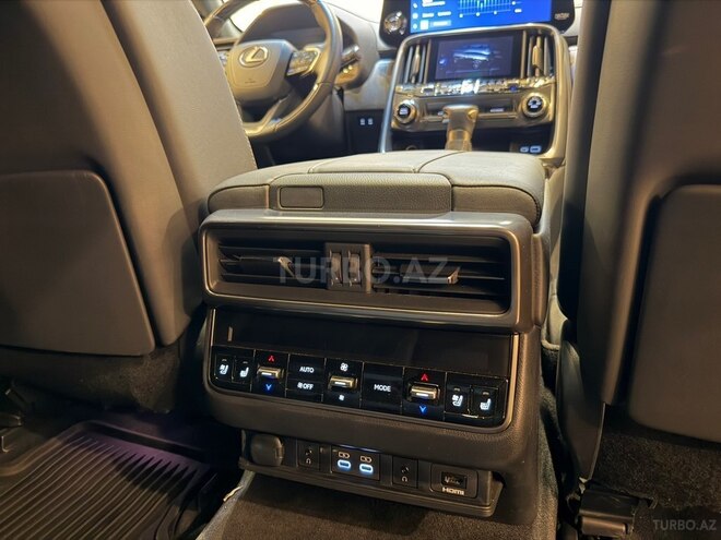 Lexus LX 600 2024, 15,000 km - 3.5 л - Bakı