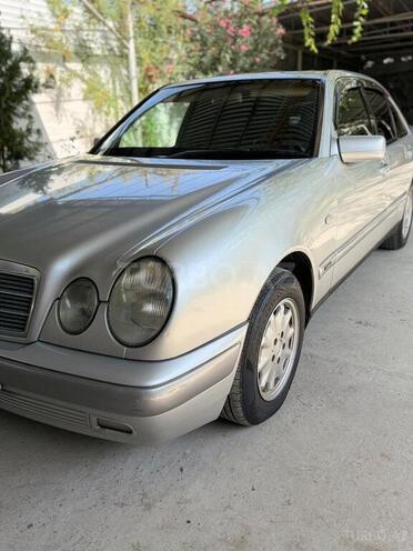Mercedes E 220 1999, 666,900 km - 2.2 l - Kürdəmir