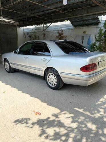 Mercedes E 220 1999, 666,900 km - 2.2 l - Kürdəmir